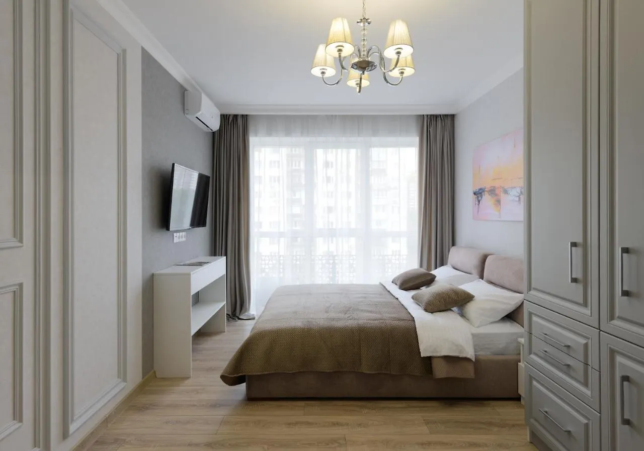 Modern New Cozy Apartment Kvartet Railway Station Kyiv