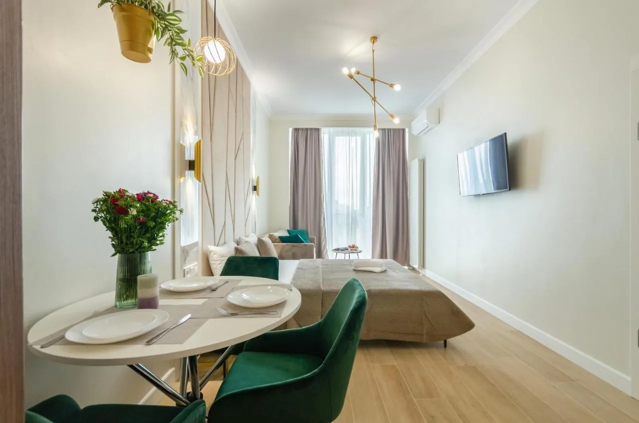 Modern New Cozy Apartment Kvartet Railway Station Kyiv