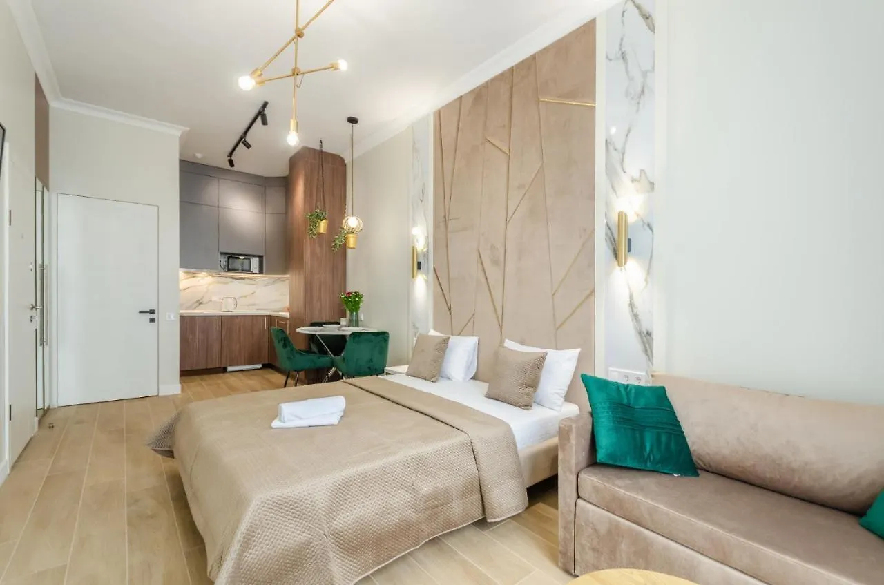 Modern New Cozy Apartment Kvartet Railway Station Kyiv