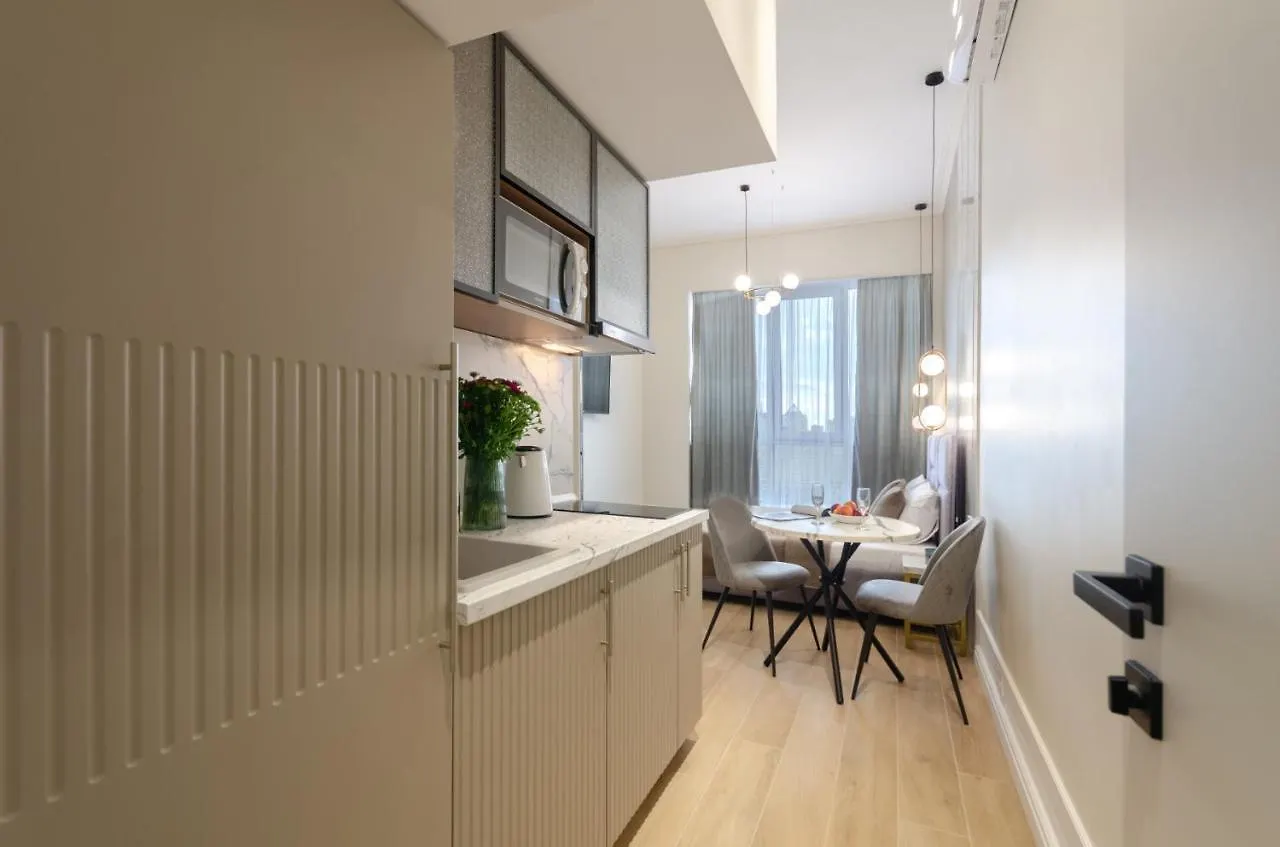 Modern New Cozy Apartment Kvartet Railway Station Kyiv