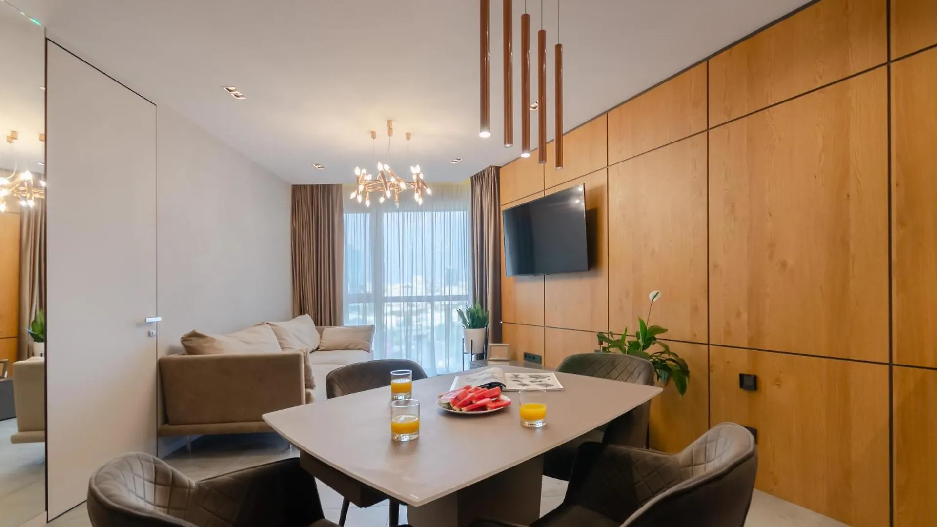 Modern New Cozy Apartment Kvartet Railway Station Kyiv