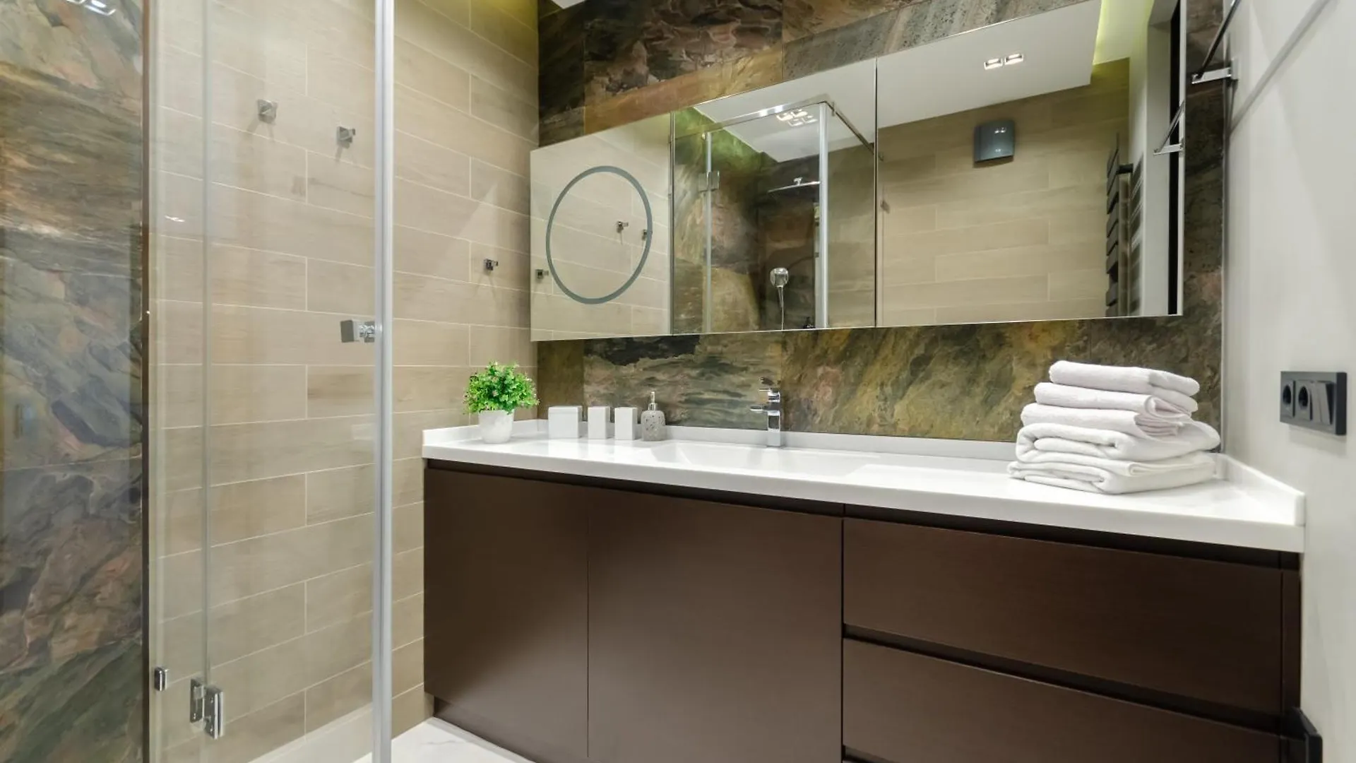 Modern New Cozy Apartment Kvartet Railway Station Kyiv 0*,  Ukraine